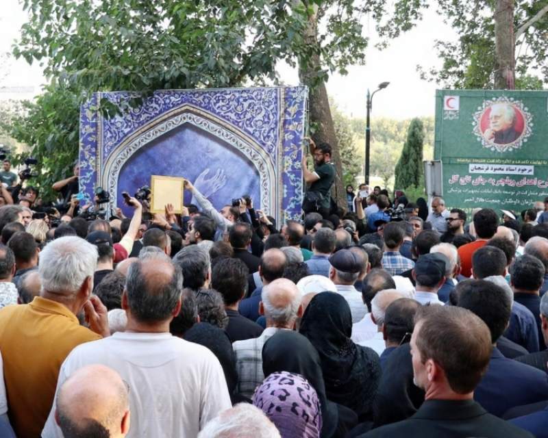 پویش اهدای ویلچر به یاد استاد فرشچیان در اصفهان اجرا شد