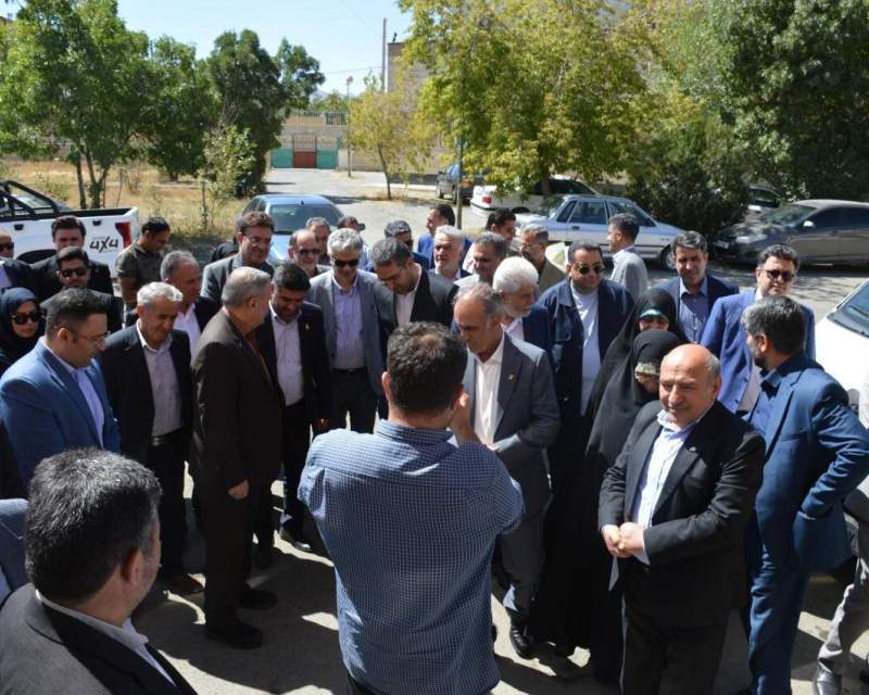معاون درمان وزارت بهداشت در دو بازدید قول دو سی‌تی اسکن داد