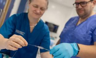 نخستین جراحی رباتیک از راه دور برای درمان سکته مغزی