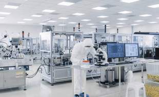 کیفیت تجهیزات پزشکی مطابق استانداردهای ملی و بین‌المللی بررسی می‌شود