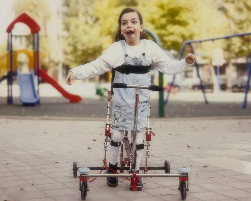 ساخت واکر پیشرفته ۱۵ هزار یورویی با قیمت ۳۰۰ دلار در کشور