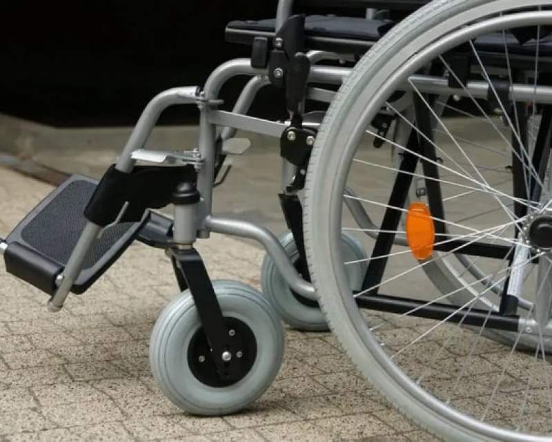 ۱۵ هزار نفر پشت نوبت دریافت ویلچر مکانیکی هستند