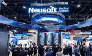 رونمایی از نخستین سی‌تی شمارش‌گر فوتون با پوشش عرضی ۸ سانتی‌متری در جهان توسط نیوسافت در RSNA 2025