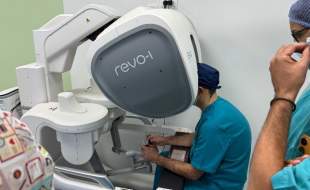 تونس مرکز جراحی رباتیک Revo-i را افتتاح کرد